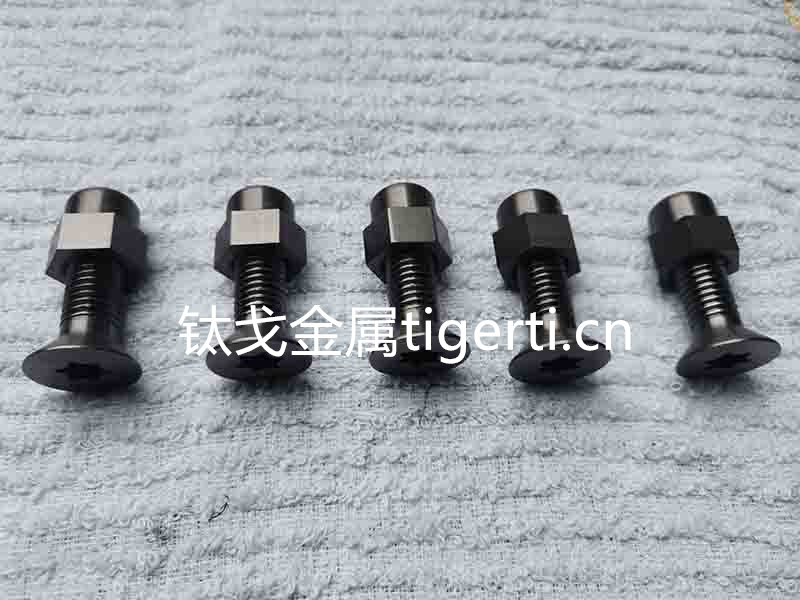 寶雞鈦戈金屬全廠上下齊心協(xié)力！加班加點，力趕工期！